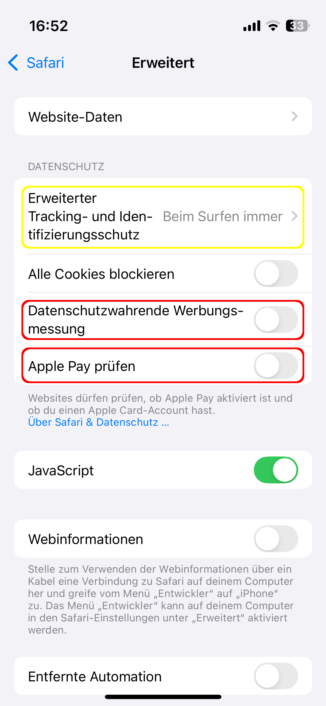 iOS-Einstellungen - Safari, Unterpunkt Erweitert. Die Optionen 'Datenschutzwahrende Werbungsmessung' und 'Apple Pay prüfen' sind rot umrandet. Und der Menüpunkt 'Erweiterter Tracking- und Identifizierungsschutz ist gelb umrandet.